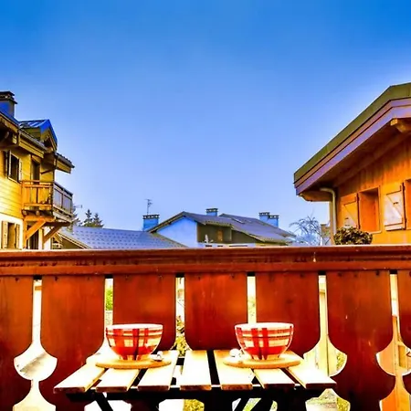 Superbe Centre Station Apartment
